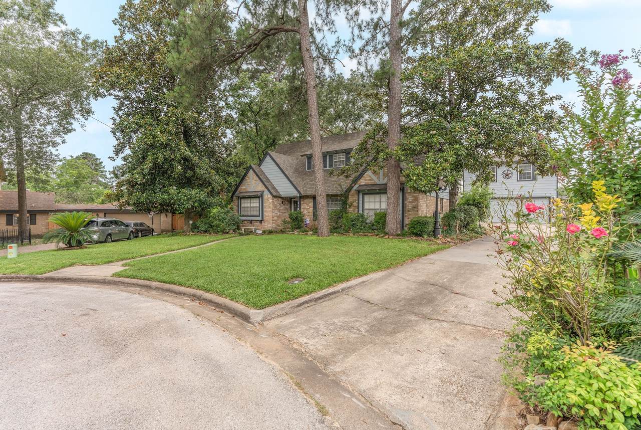 410 Shadywood Circle - Photo 1
