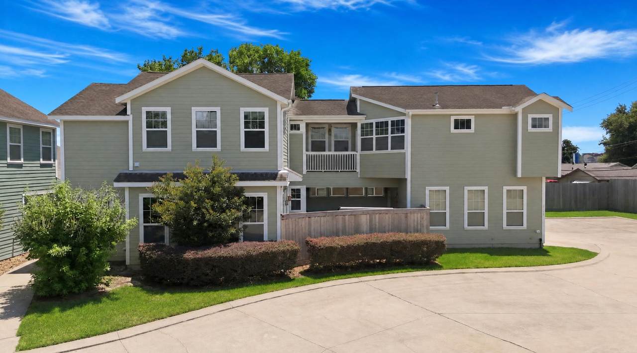 1838 Woodbend Village Court - Photo 1