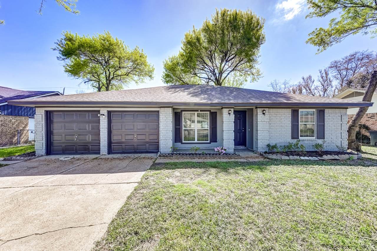 12415 Foxburo Drive - Photo 1