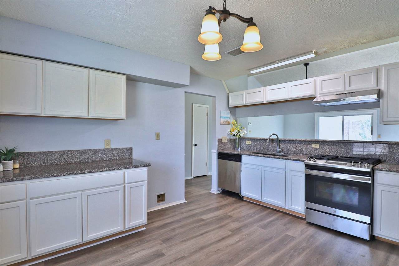 2706 Brompton Drive - Photo 1