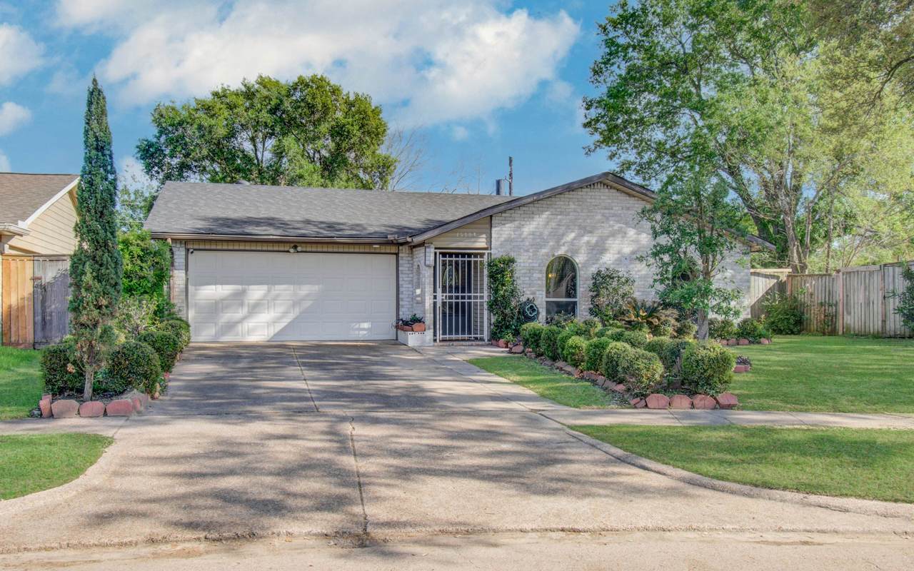 16603 Great Glen Drive - Photo 1
