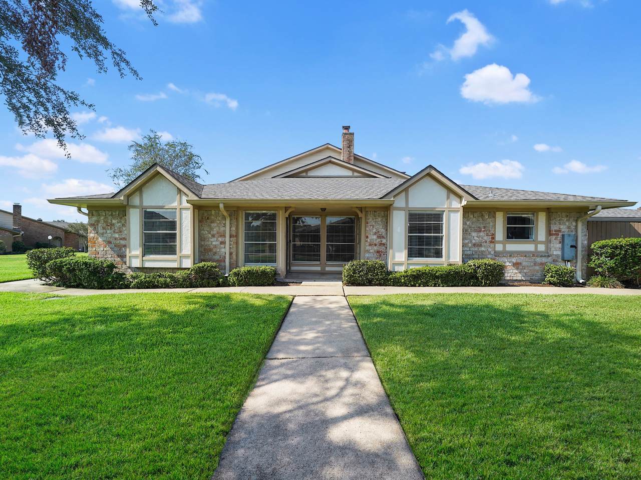 48 Chapparal Court - Photo 1