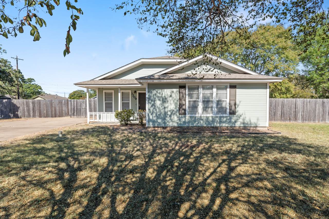 3209 Chapel Court - Photo 1