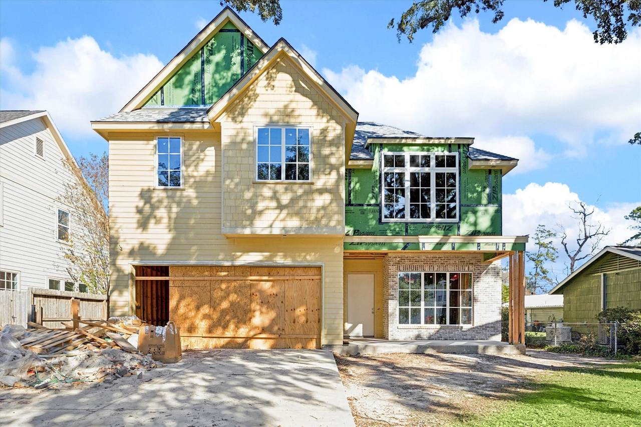 1050 42nd Street - Photo 1