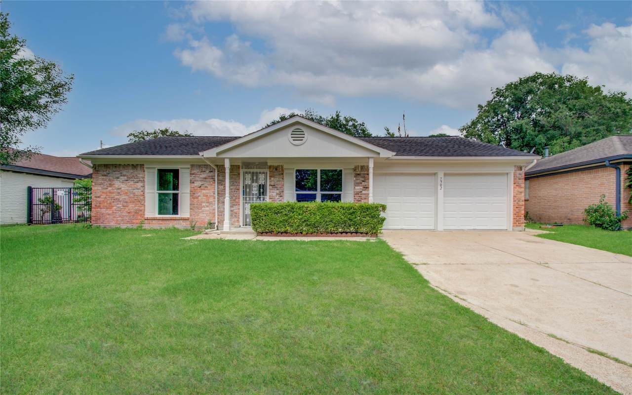 7902 La Roche Lane - Photo 1