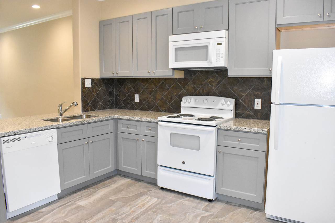 4706 18th - Photo 1