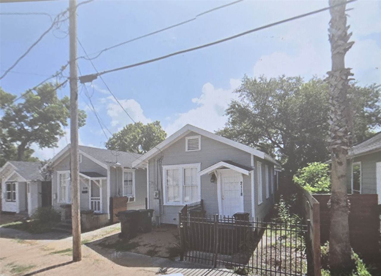 2118 Carter Street - Photo 1