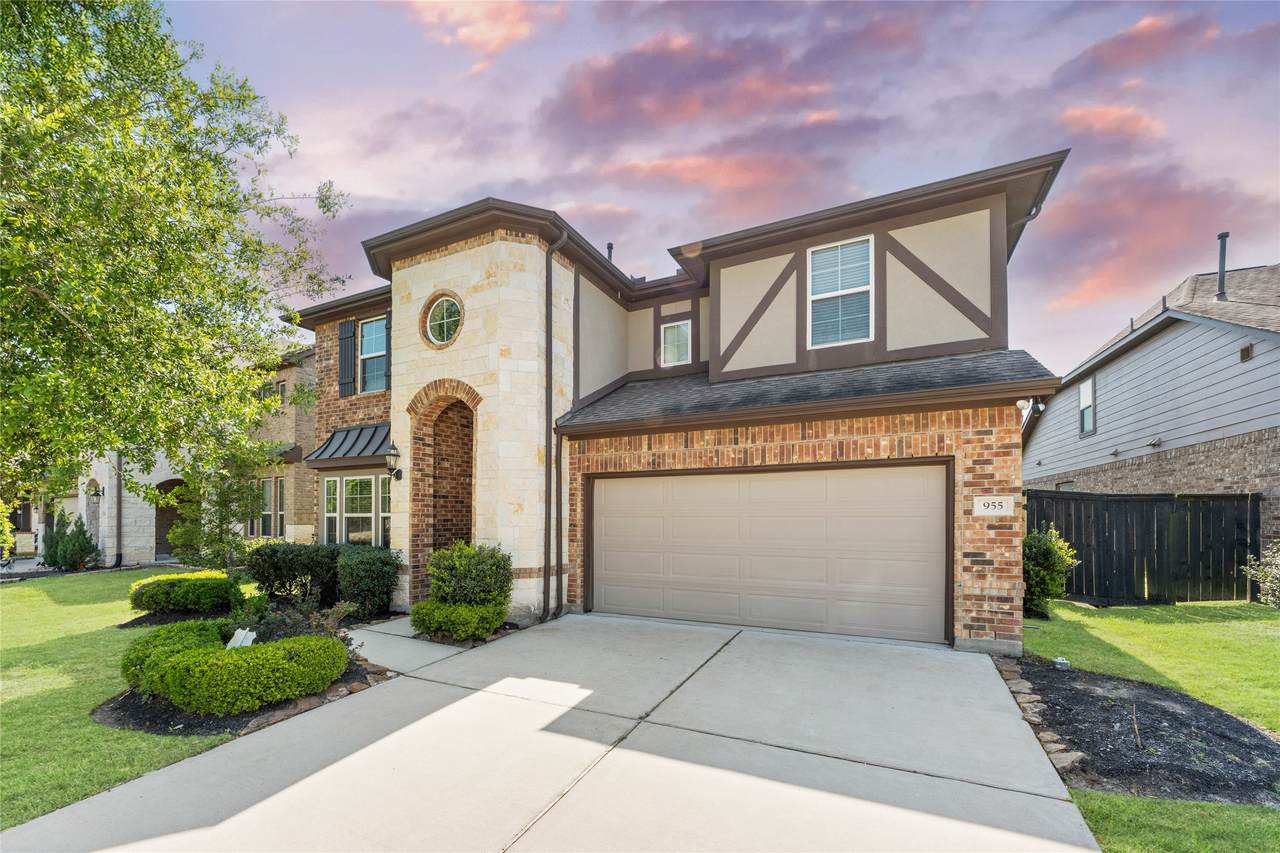 955 Smokethorn Trail - Photo 1