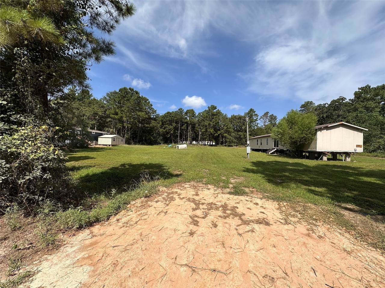13614 Live Oak - Photo 1