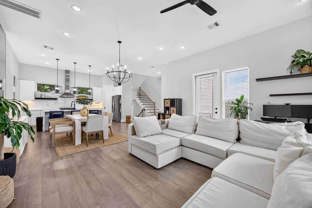 1406 21st Street - Photo 1