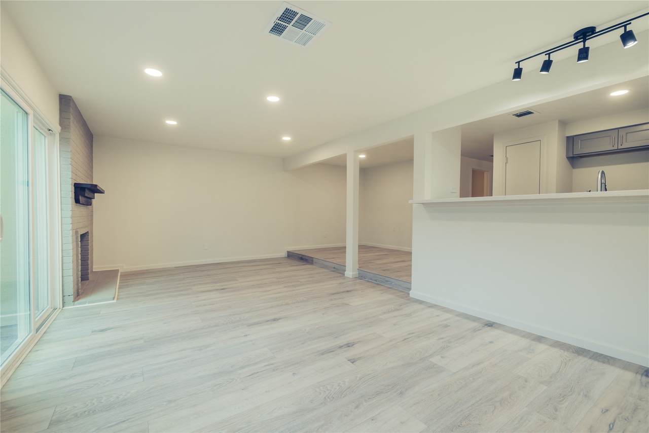 12553 Wellington Park Drive - Photo 1