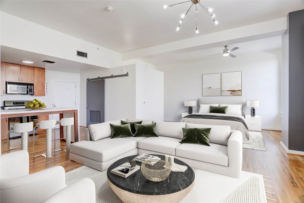 915 Franklin Street - Photo 1