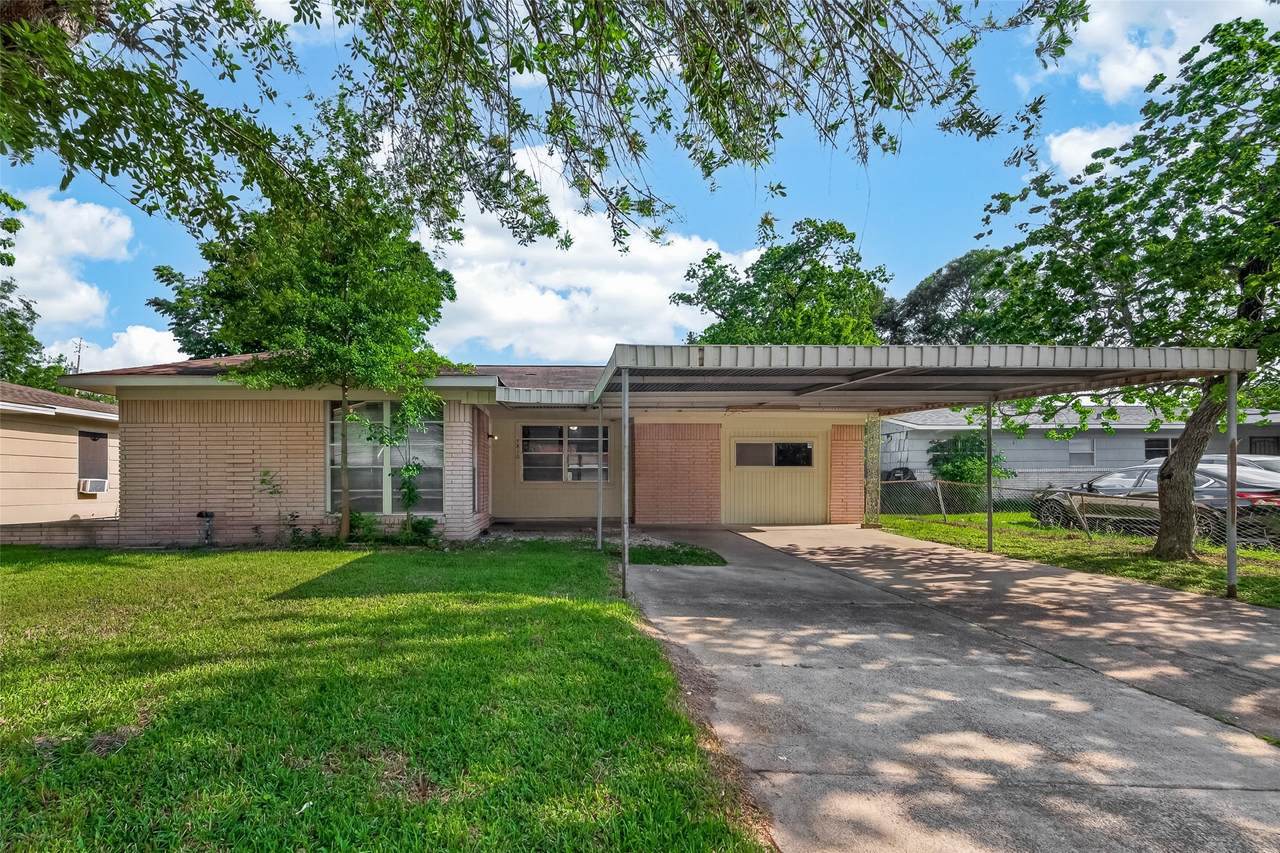 5810 Flamingo Drive - Photo 1