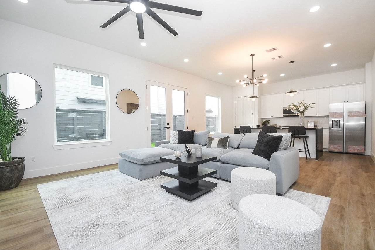 6545 Sealey Street - Photo 1