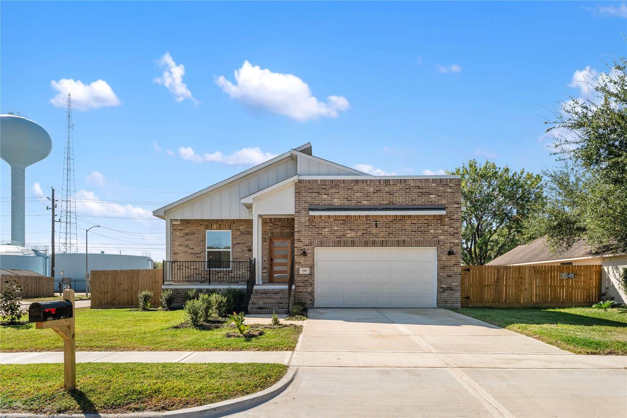 2503 Hazyknoll Lane - Photo 1