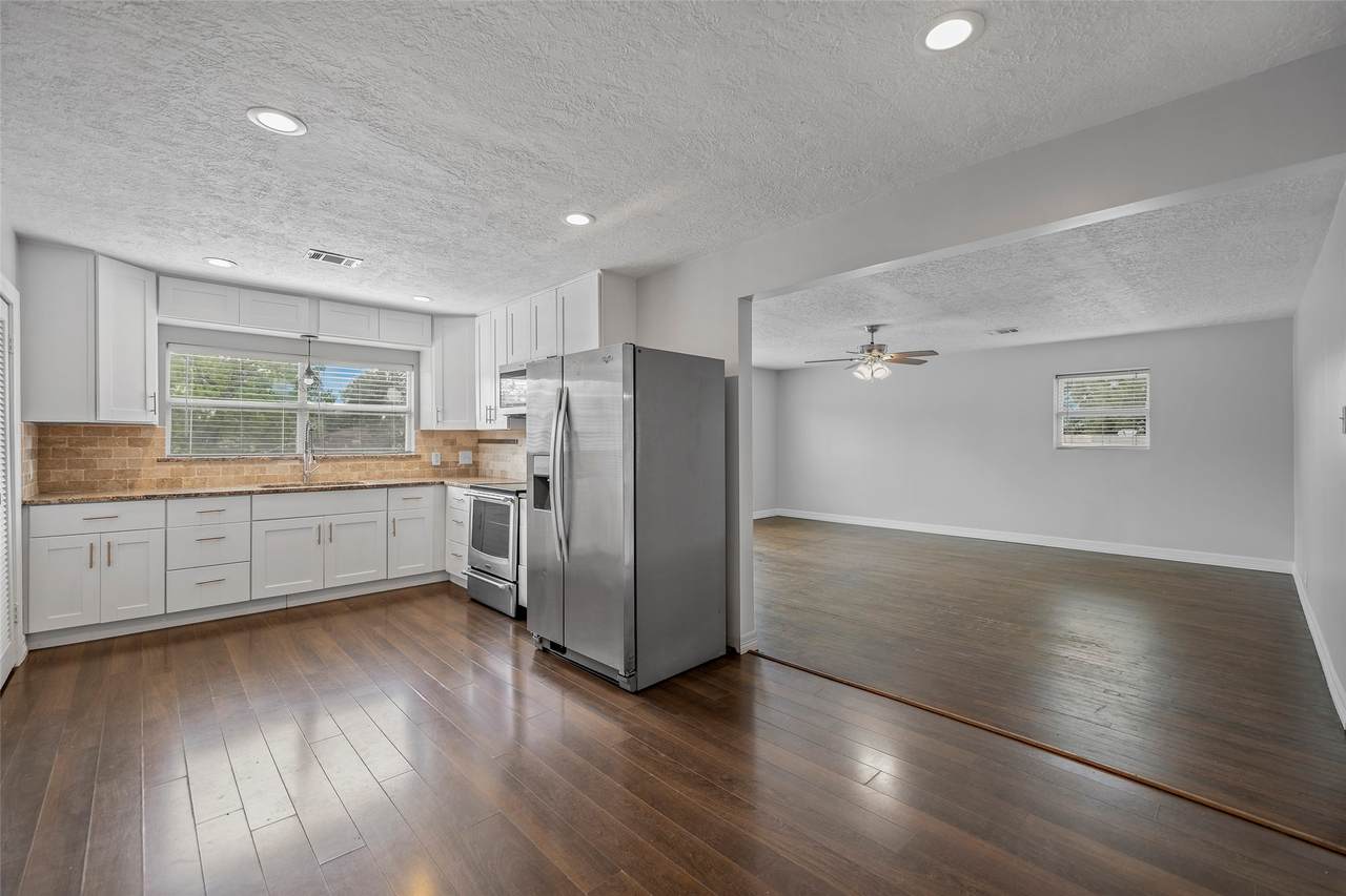 6918 Irvington Boulevard - Photo 1