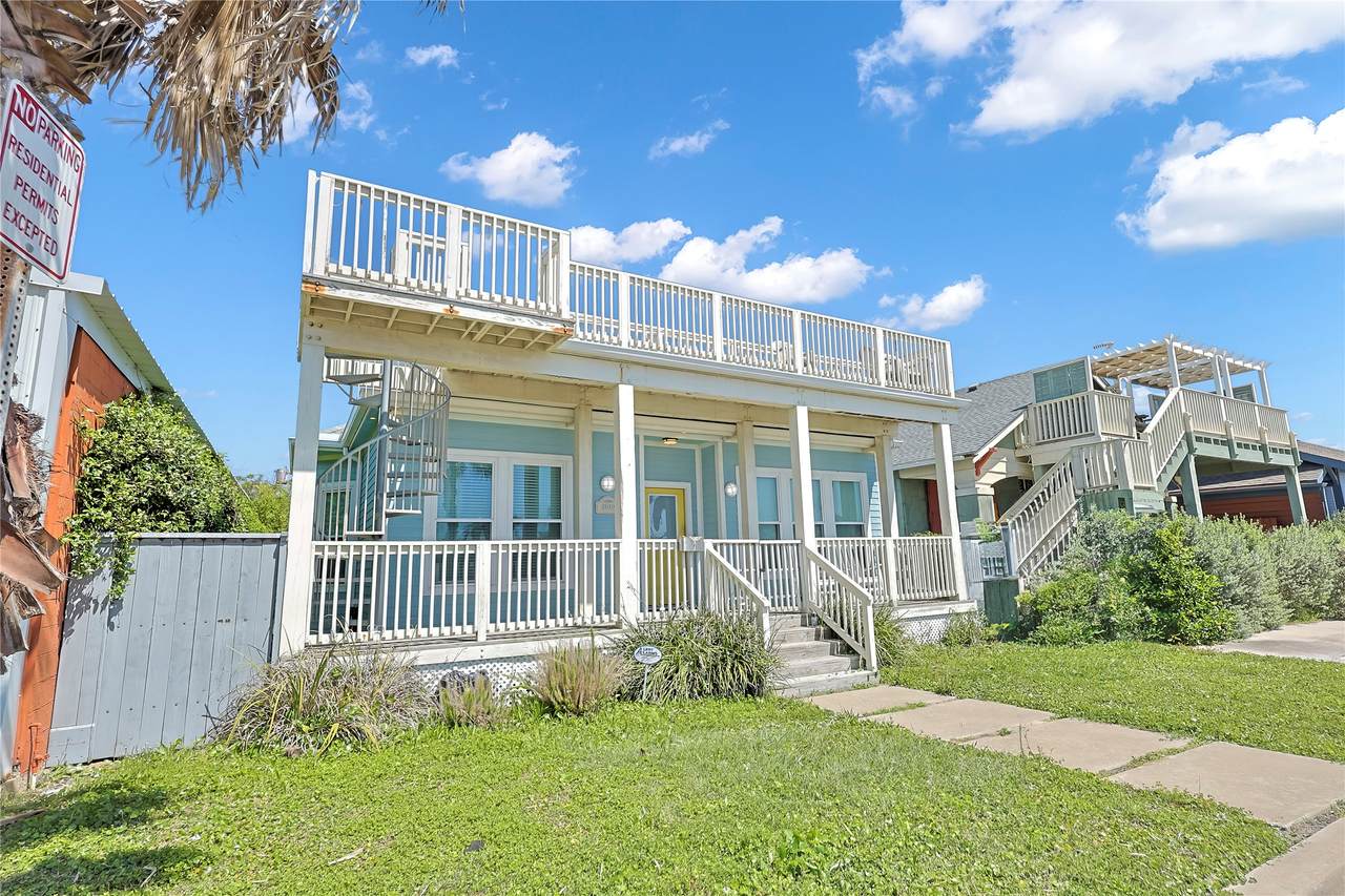 2610 Avenue Q 1/2 - Photo 1