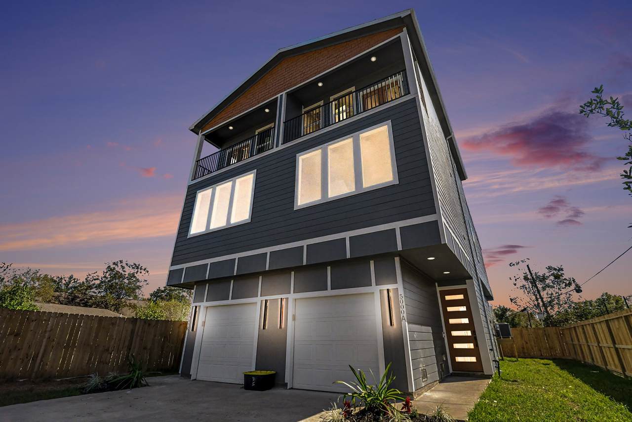 5000 Higgins Street - Photo 1