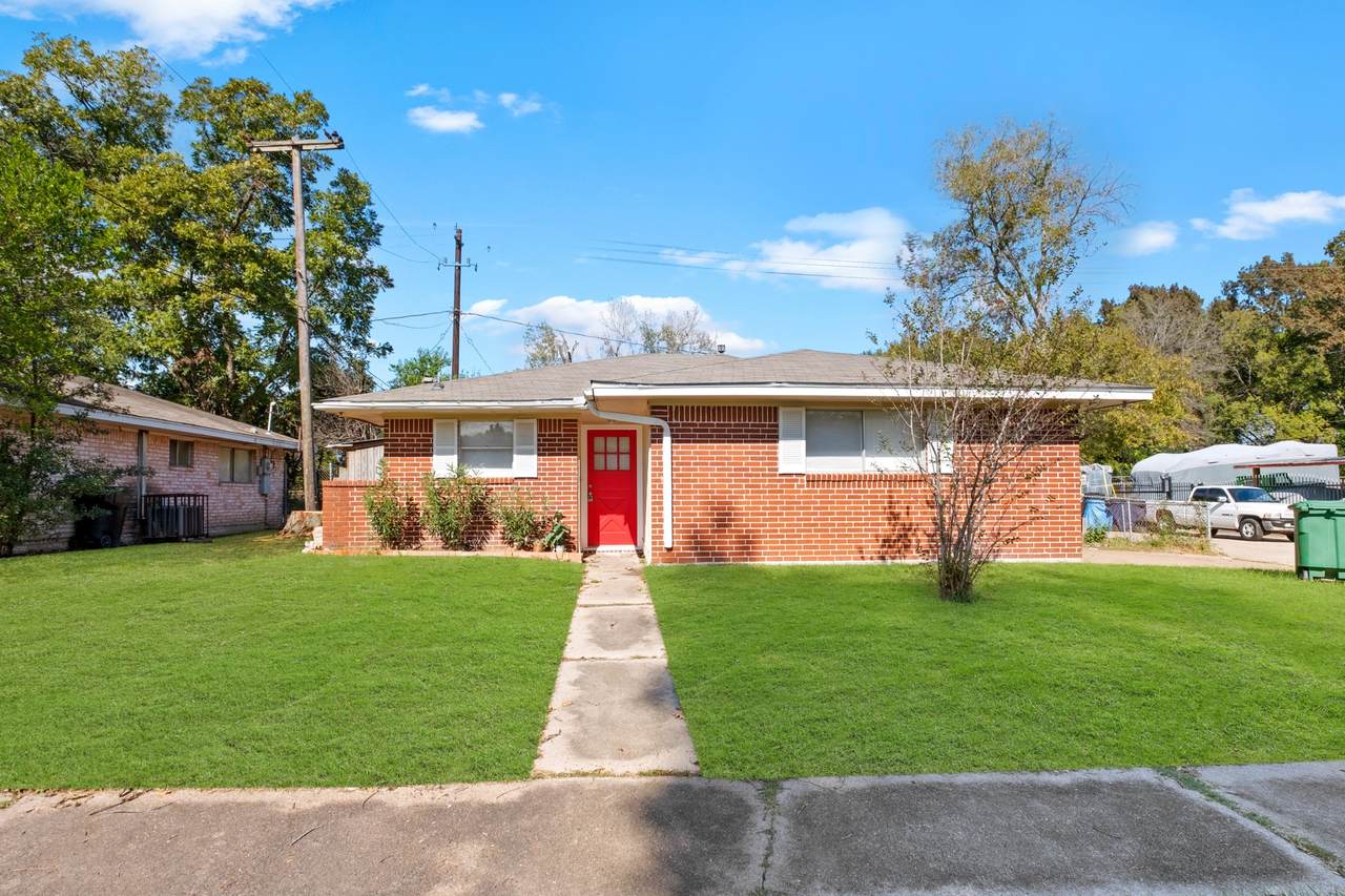 1802 Mosher Lane - Photo 1