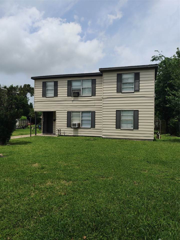 1208 7th Ave Avenue - Photo 1