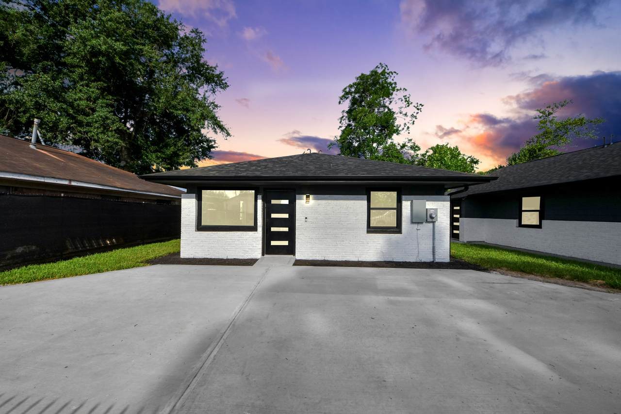 6201 Batterson Street - Photo 1