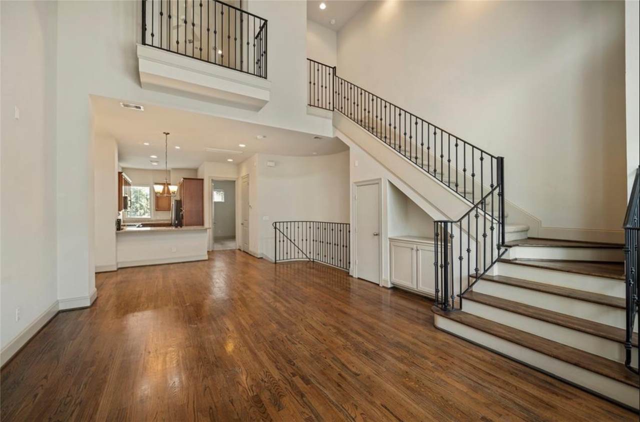 2816 Leeland Street - Photo 1