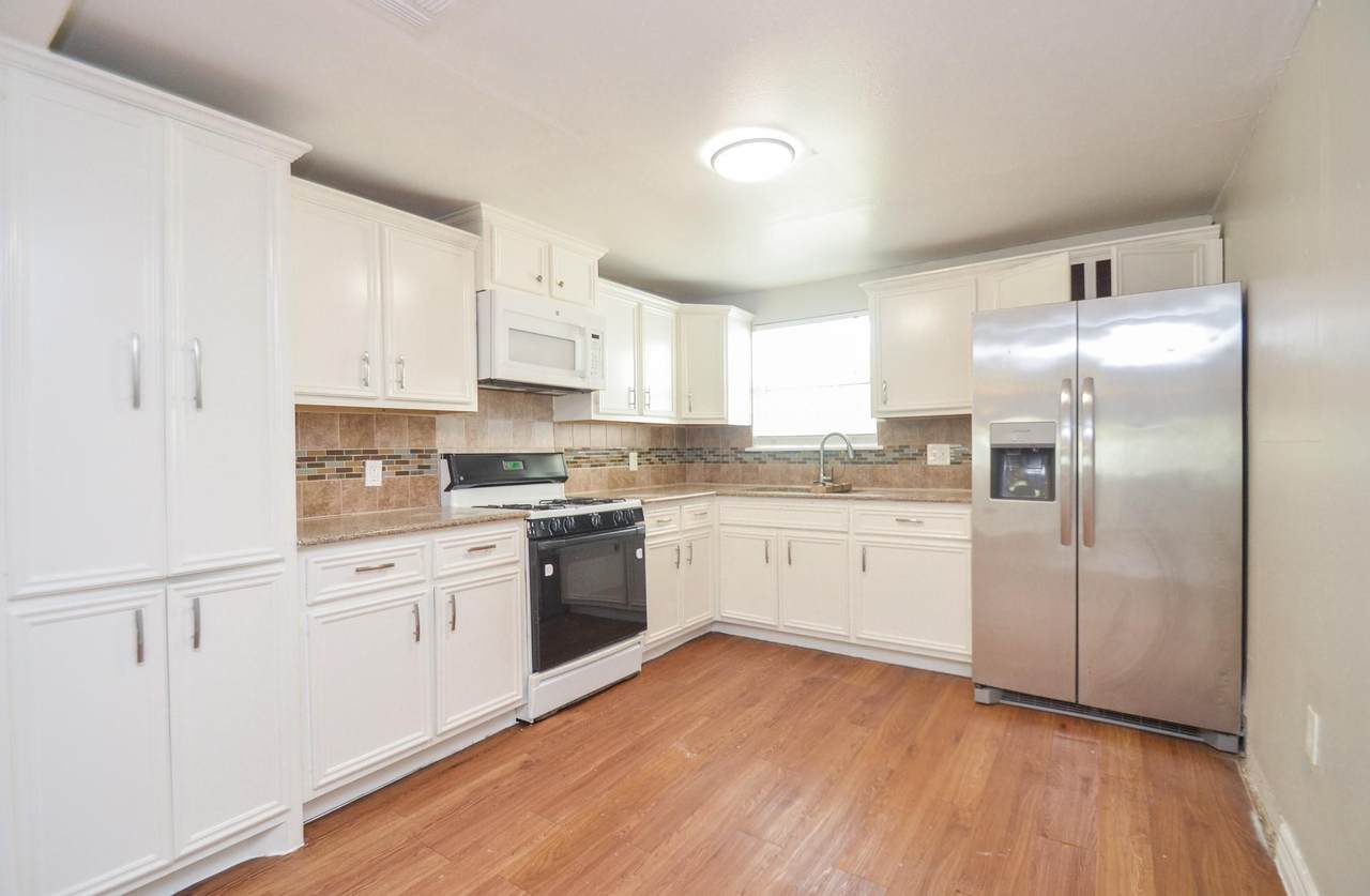 4710 15th Street - Photo 1