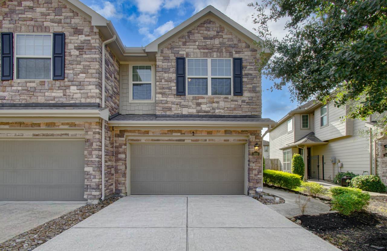 1810 Vogel Prairie Way - Photo 1