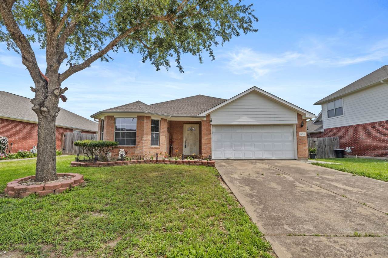 13722 Branford Greens Drive - Photo 1