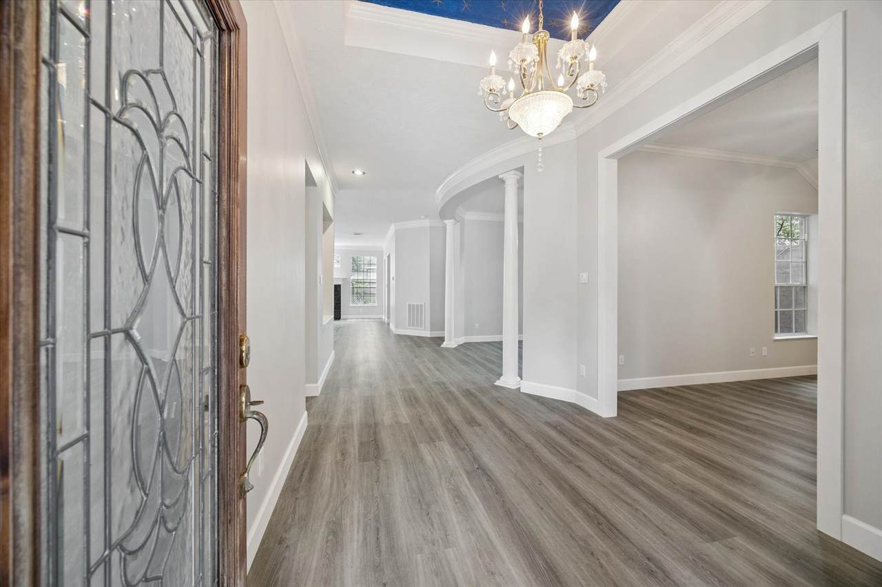 2803 Strathford Lane - Photo 1