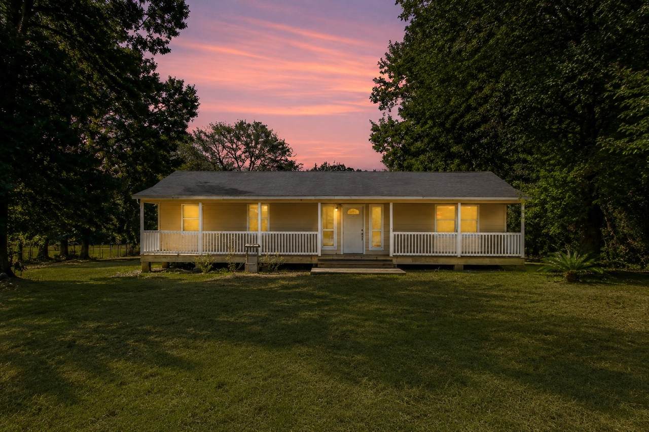 31 Elendor Drive - Photo 1
