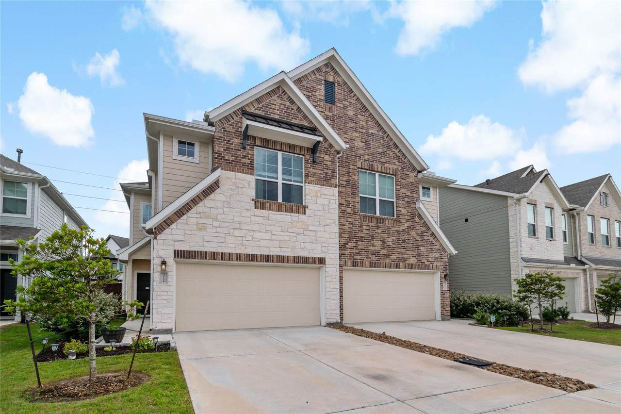 5254 Capricorn Way - Photo 1