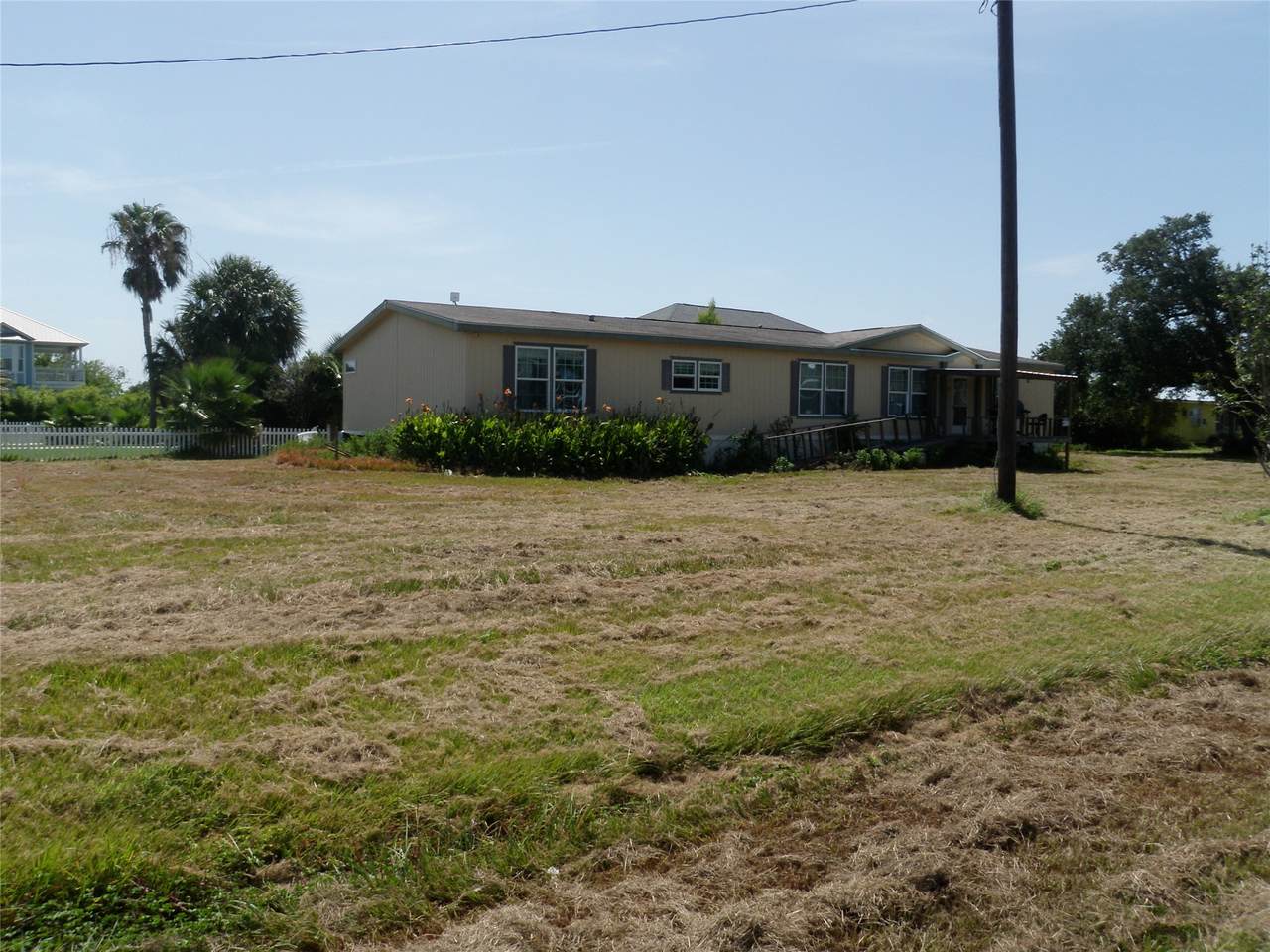 131& 807 St Mary - Photo 1