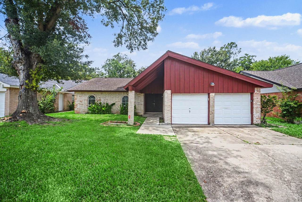 2730 Valley Forest Drive - Photo 1