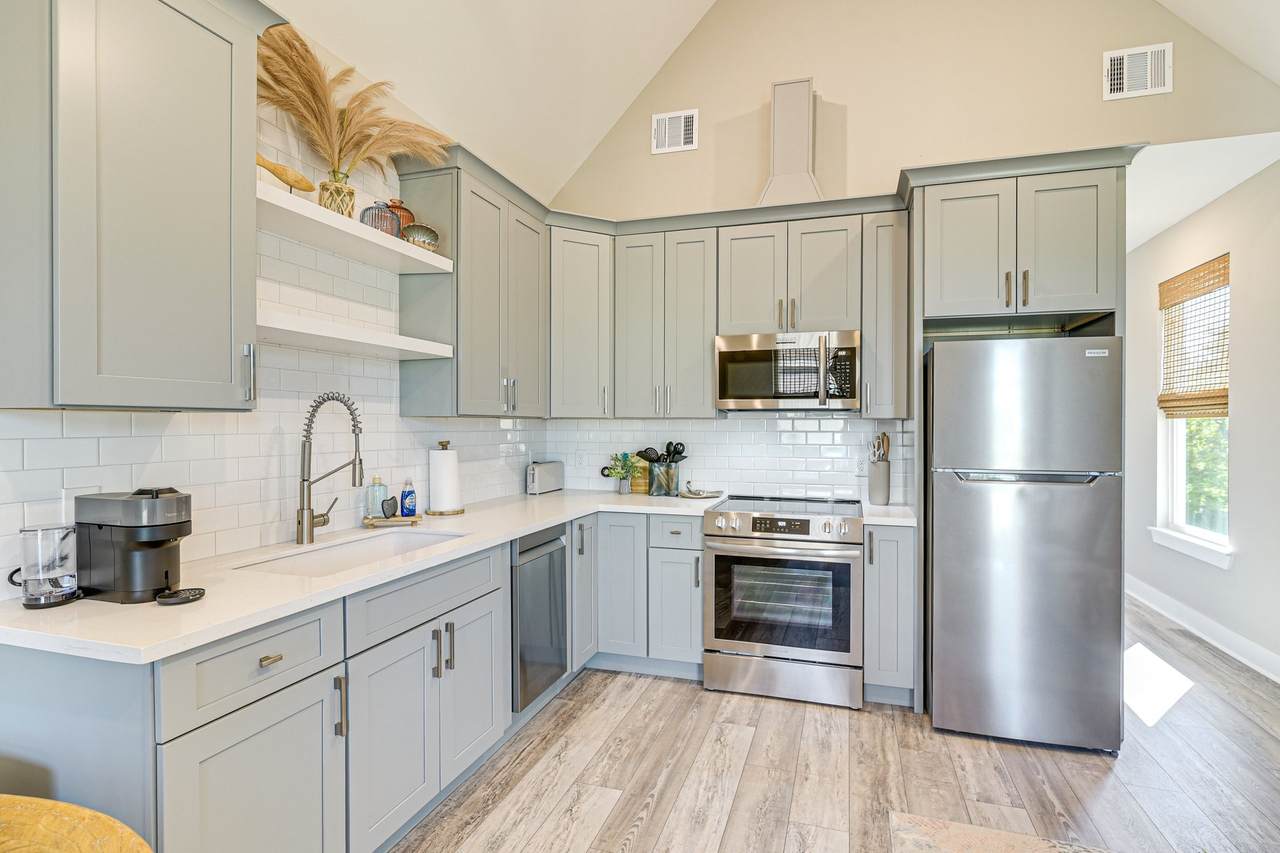 1411 30th Street - Photo 1