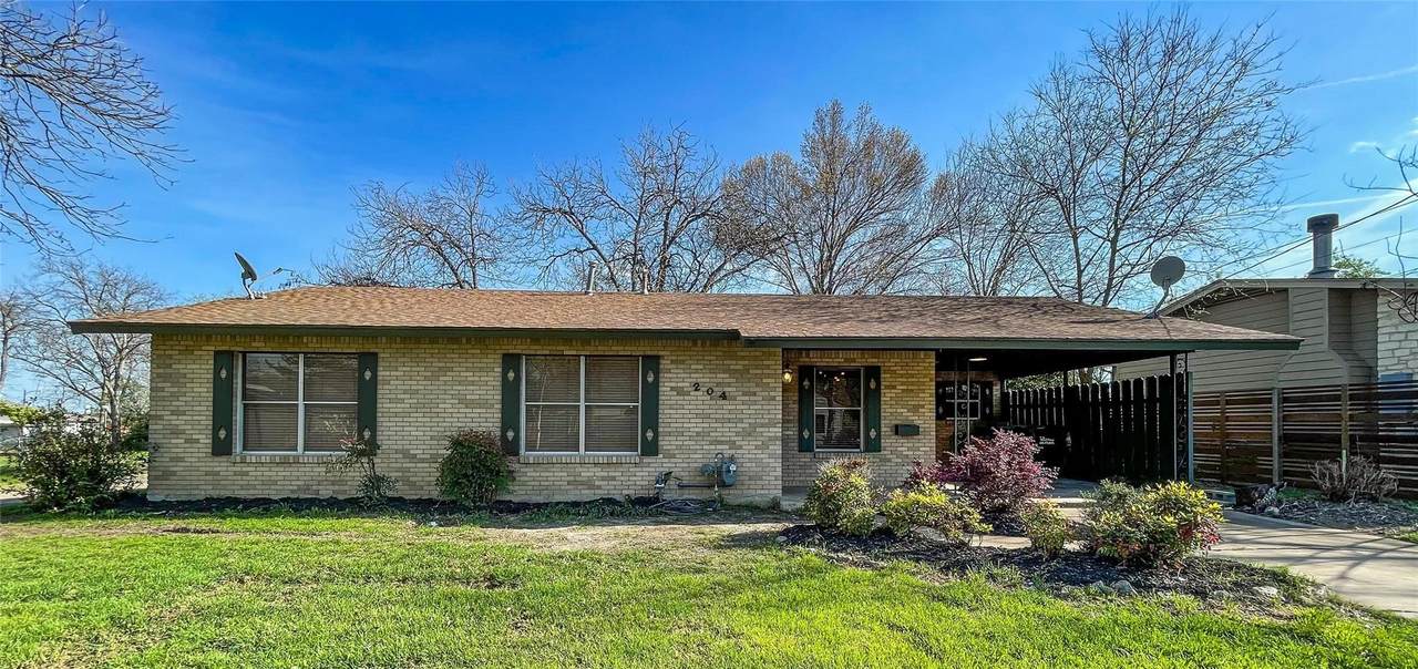 204 18th Street - Photo 1