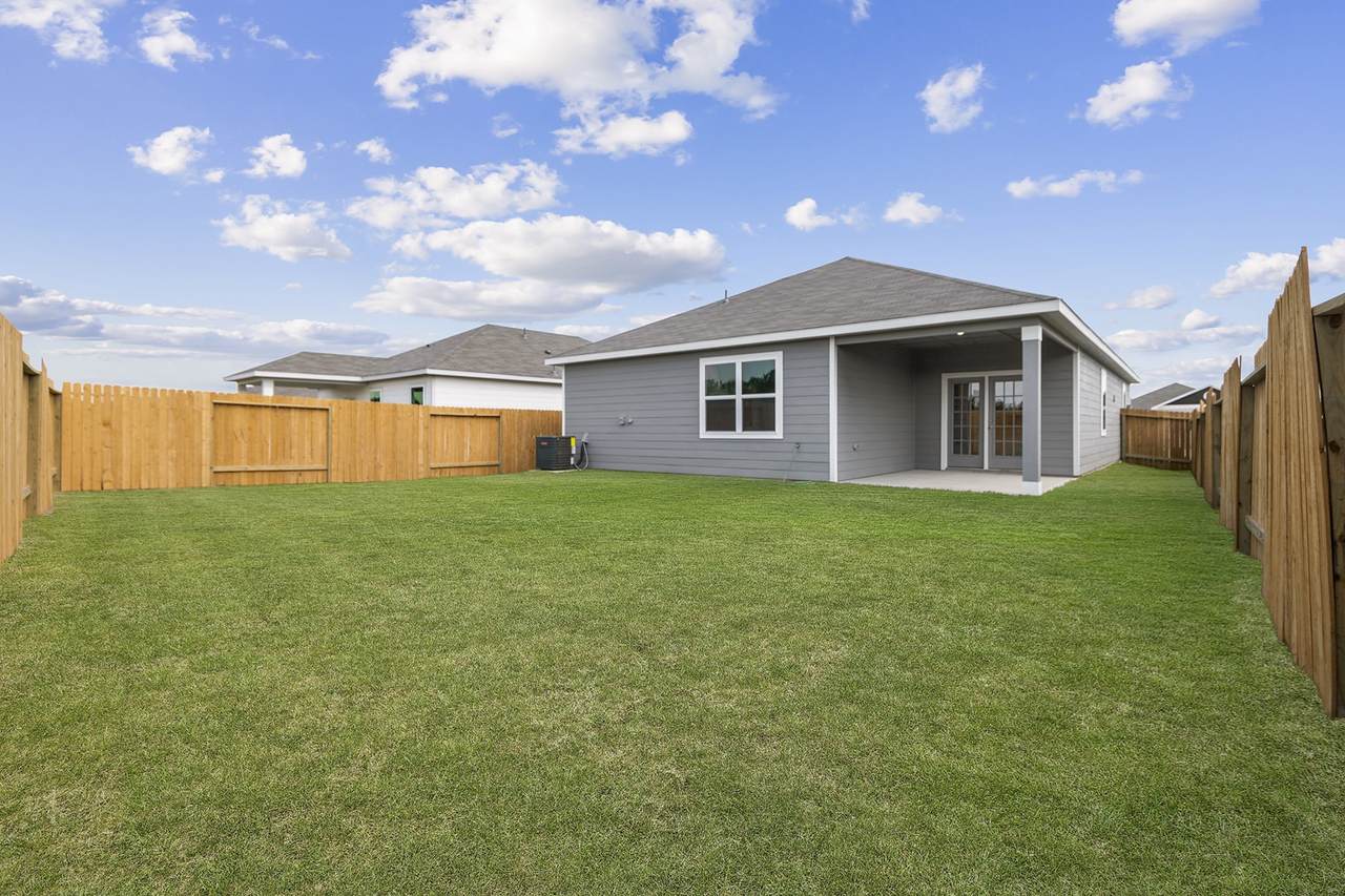 15882 Berry Hill Drive - Photo 1