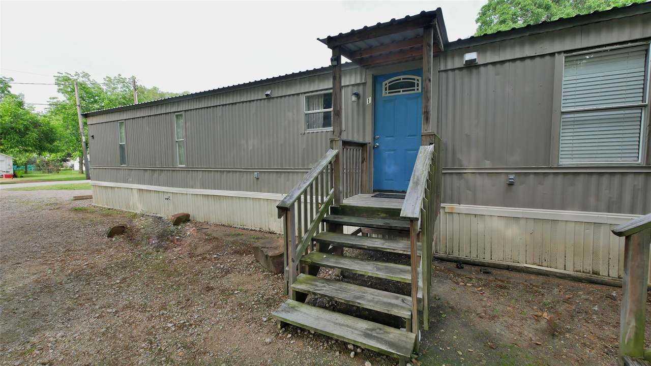 1815 Leaman Avenue - Photo 1
