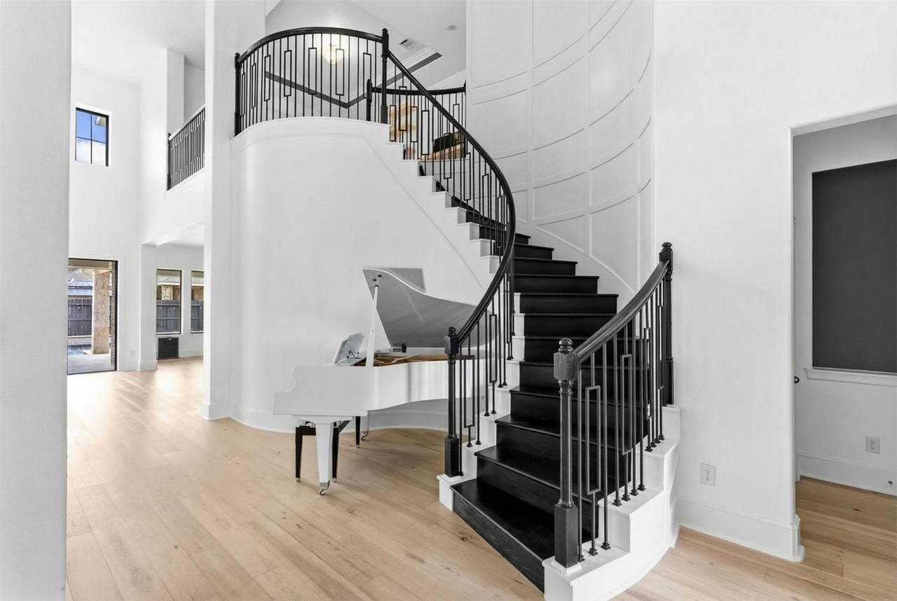 15422 Trumball Manor Drive - Photo 1