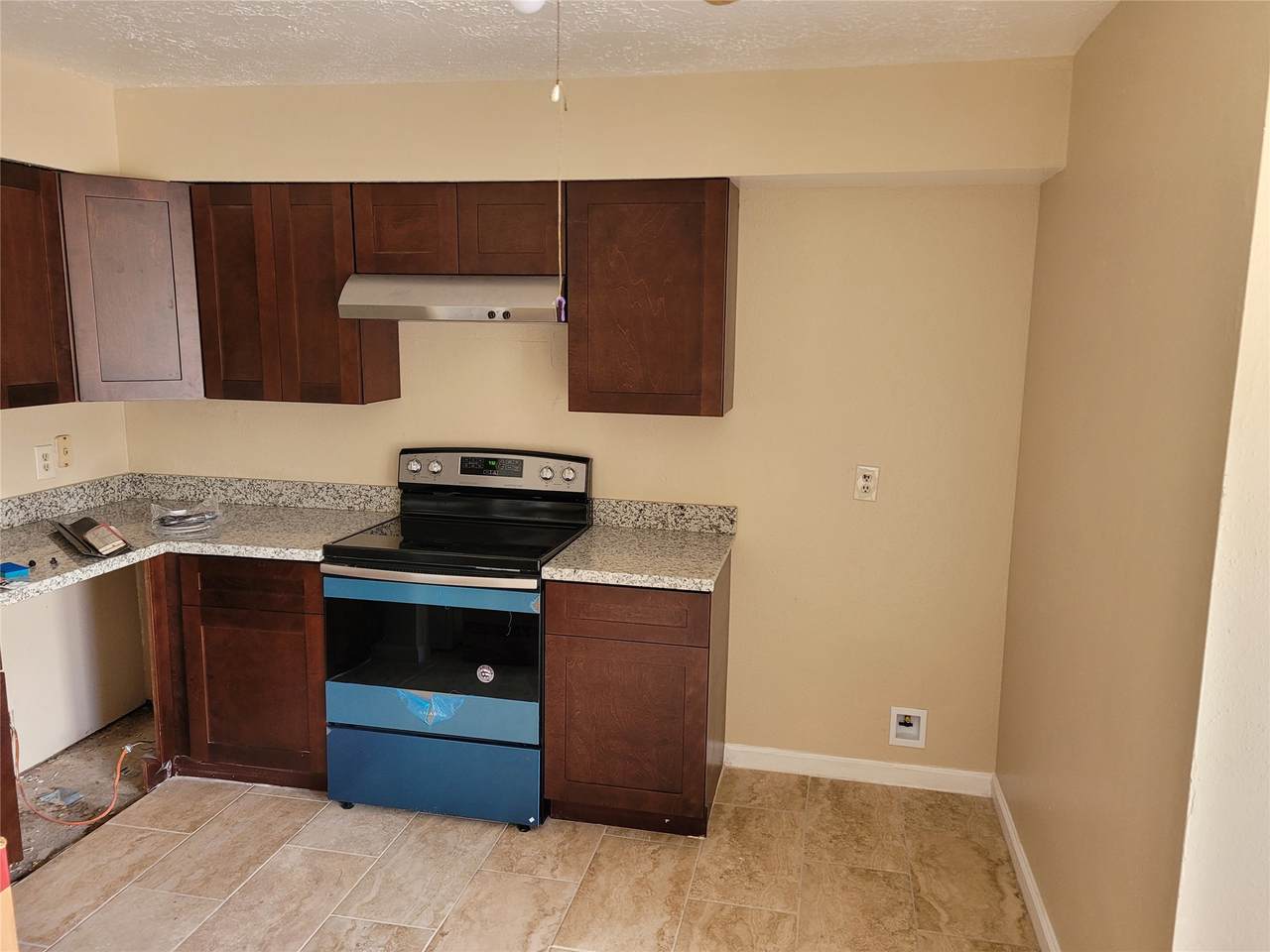 12123 Sharpview Drive - Photo 1