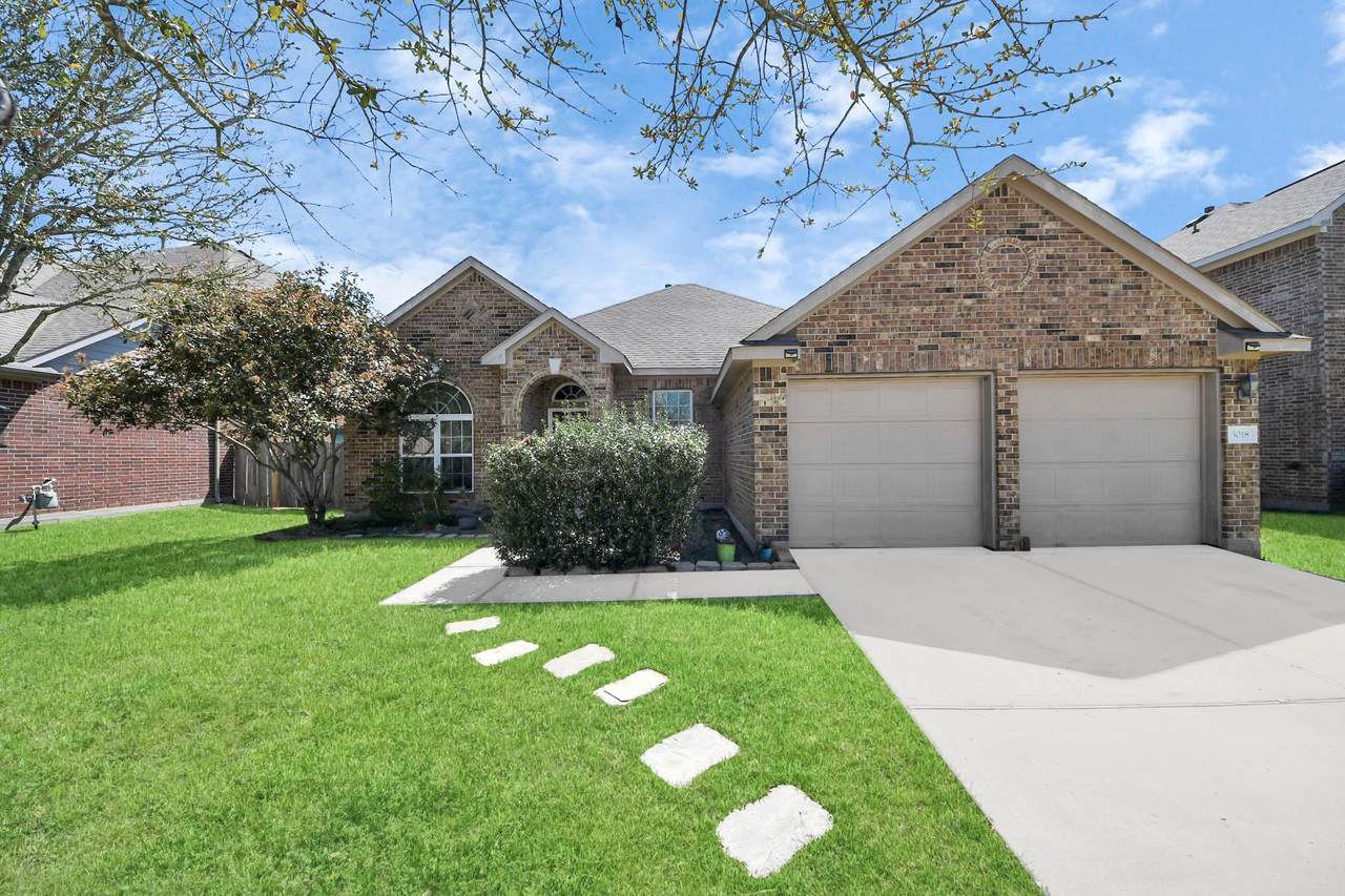 3018 Wellington Pass Drive - Photo 1