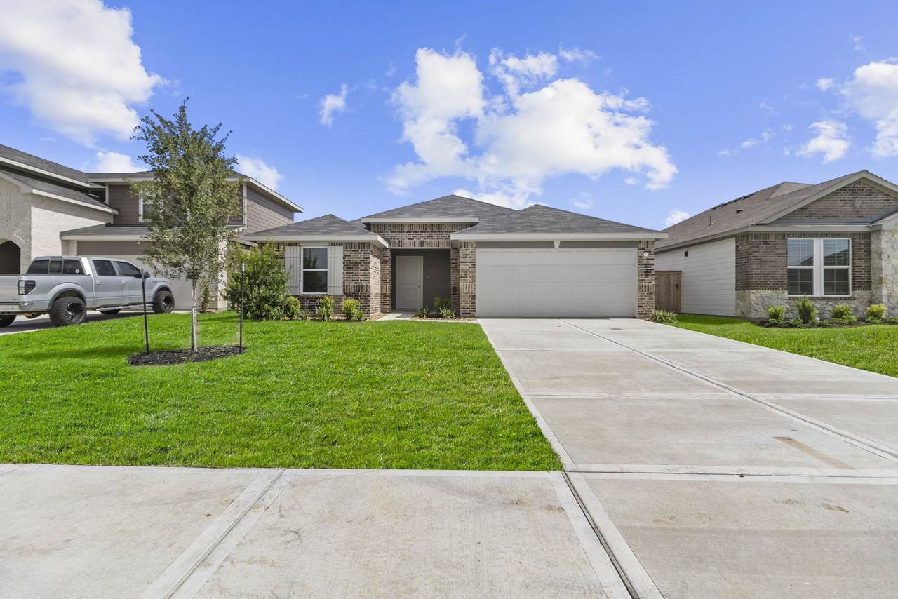 525 Wax Myrtle Way - Photo 1