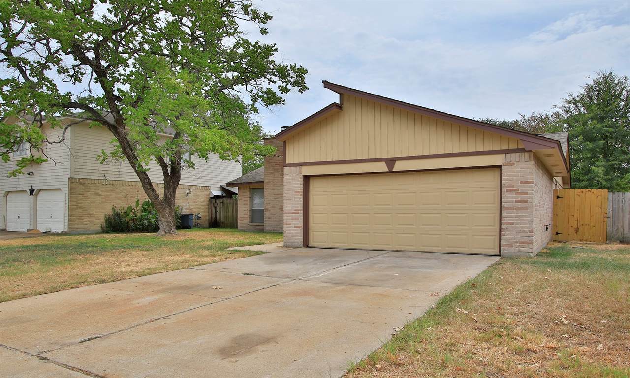 18711 Andalusian Drive - Photo 1