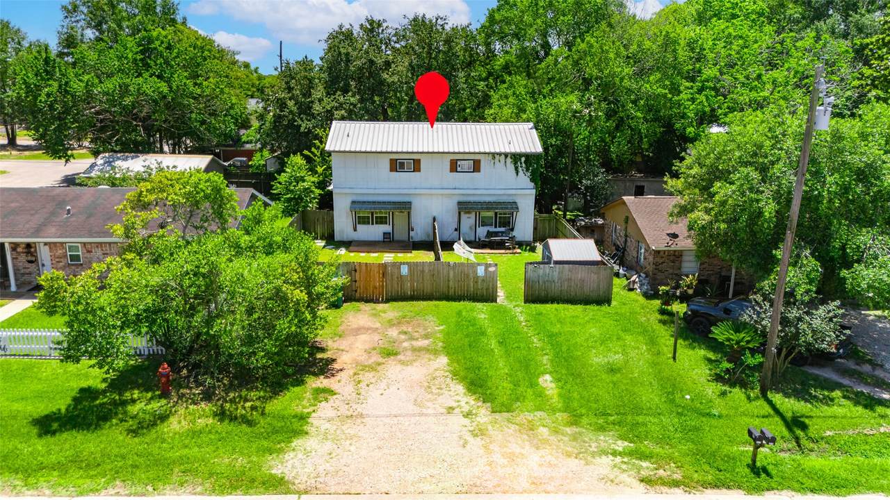 201 Mink Street - Photo 1