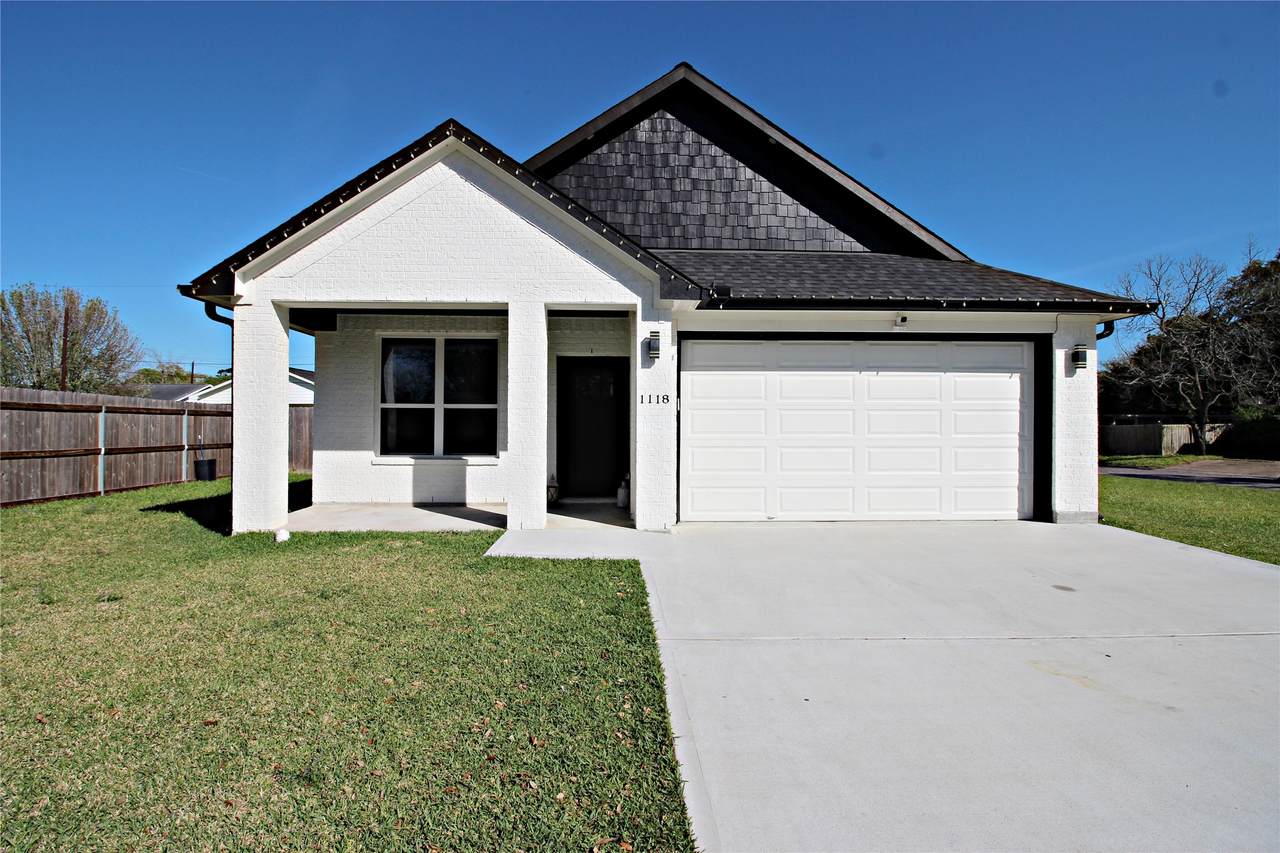 1118 Shepherd Drive - Photo 1