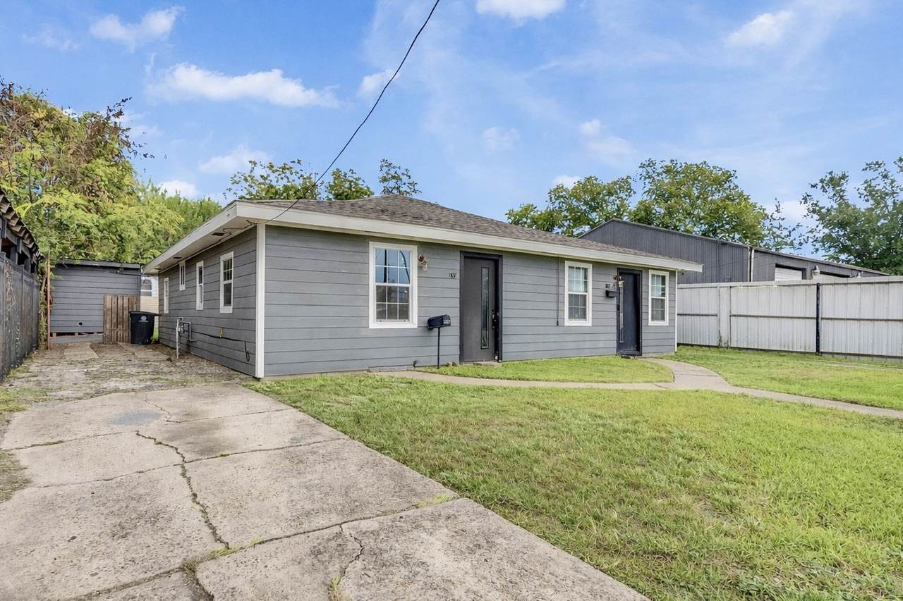 1107 40th 1/2 Street - Photo 1