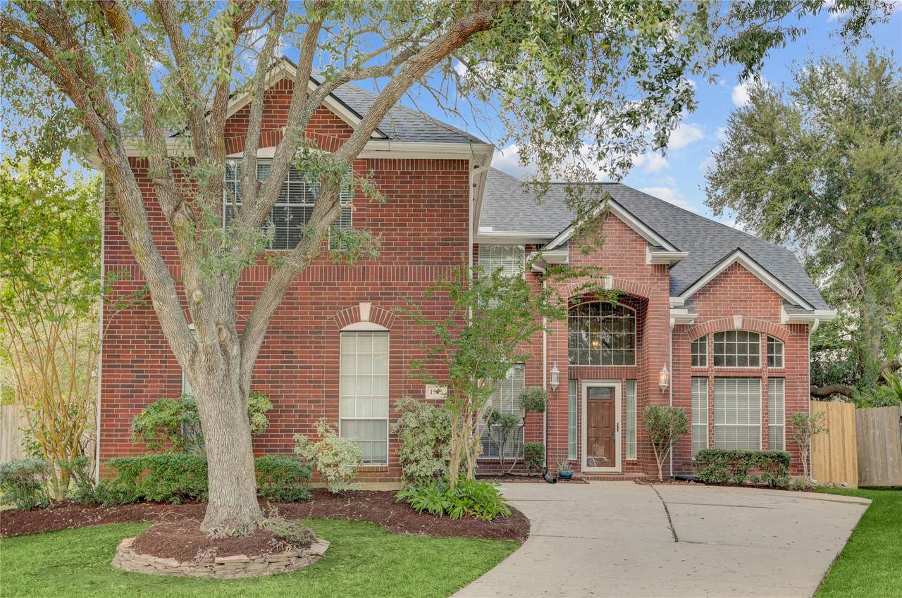 1505 Maple Leaf Court - Photo 1