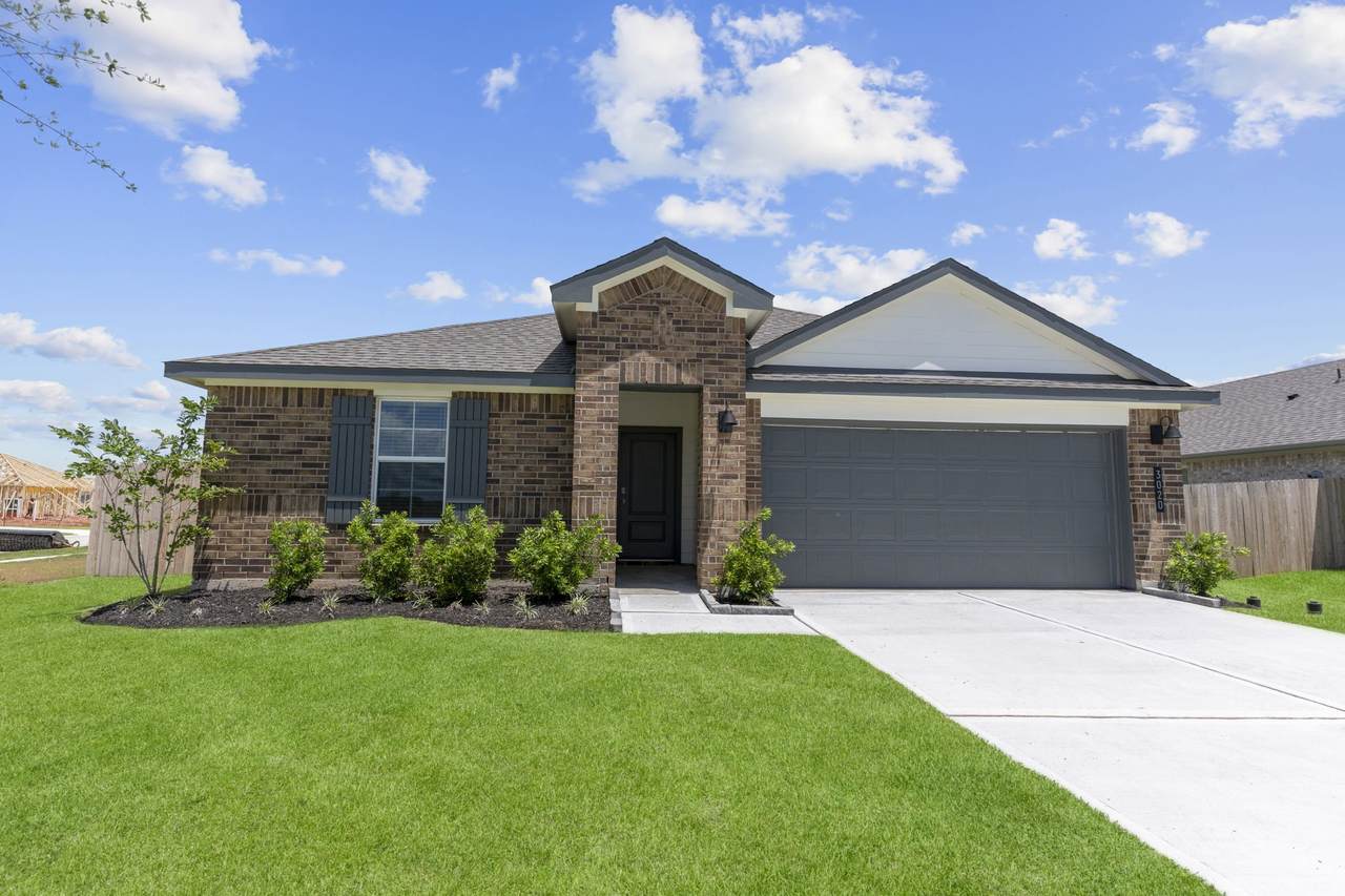 1514 Shimmering Ocean Way - Photo 1