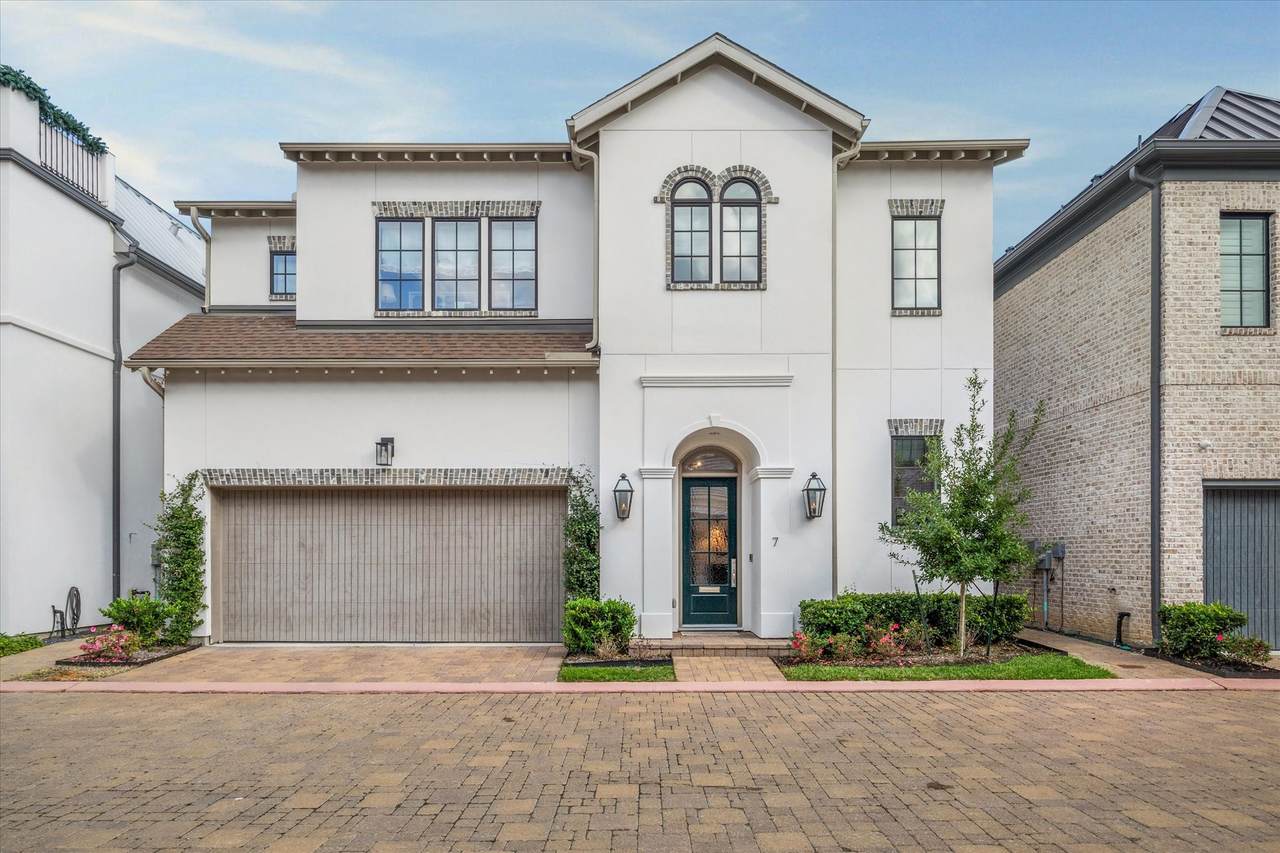 7 Raintree Hollow Lane - Photo 1