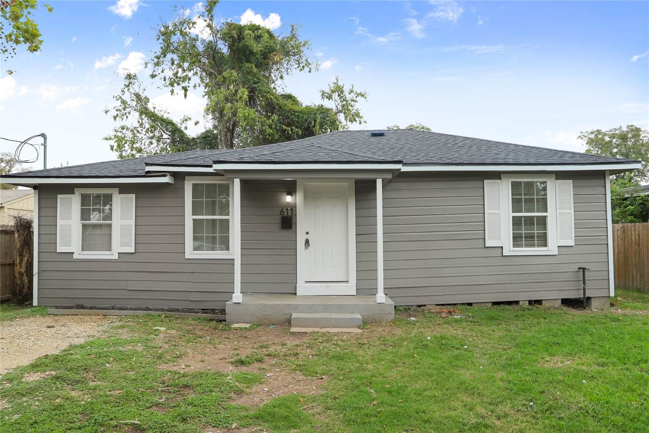 611 93rd Street - Photo 1